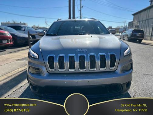 2017 Jeep Cherokee Sport