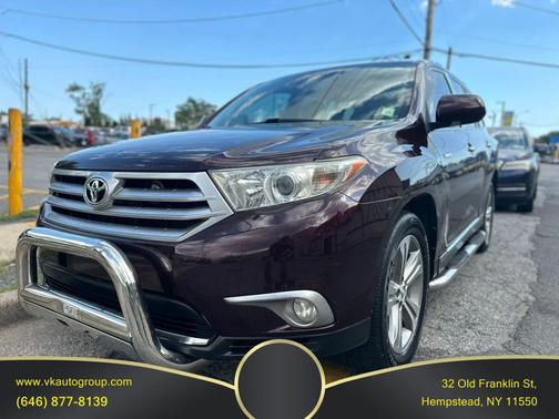 Burgundy 2011 Toyota Highlander Limited