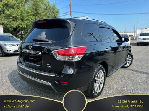2016 Nissan Pathfinder SV