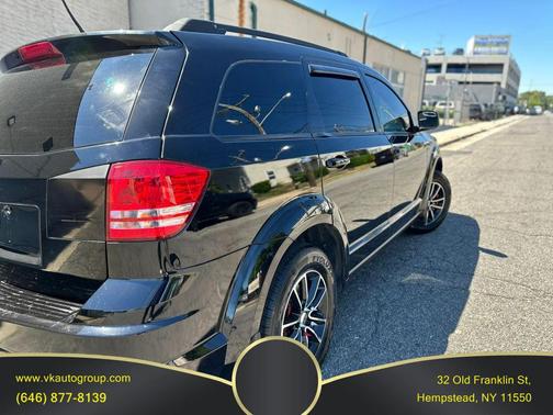 Pitch Black Clearcoat 2018 Dodge Journey SE