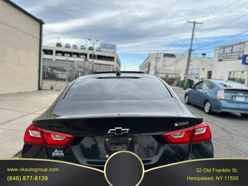 Mosaic Black Metallic 2017 Chevrolet Malibu Premier