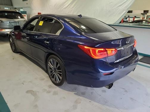 2017 INFINITI Q50 3.0t RED SPORT 400