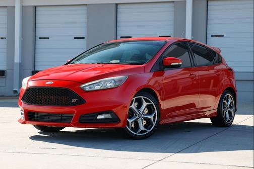 2017 Ford Focus ST ST