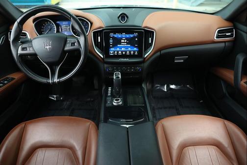 Grigio 2020 Maserati Ghibli