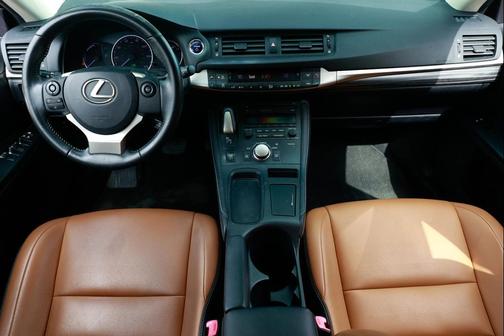 2014 Lexus CT 200h Hybrid