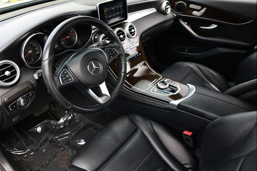 2019 Mercedes-Benz GLC 300 Base