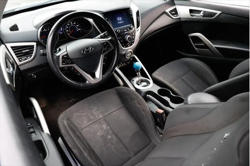 2017 Hyundai Veloster Base