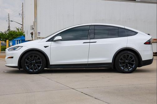 Pearl White Multi-Coat 2022 Tesla Model X Base
