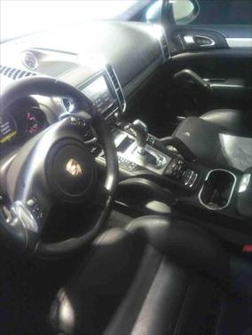 2013 Porsche Cayenne GTS
