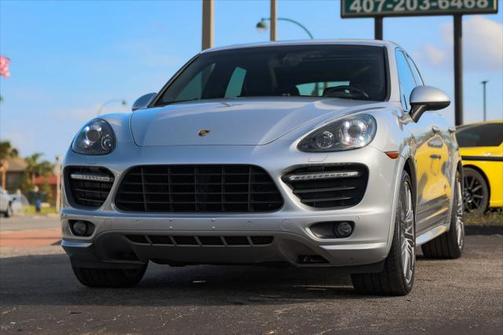 2013 Porsche Cayenne GTS