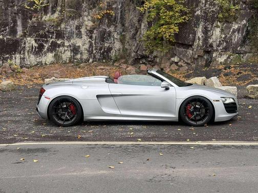 2011 Audi R8 5.2 quattro Spyder