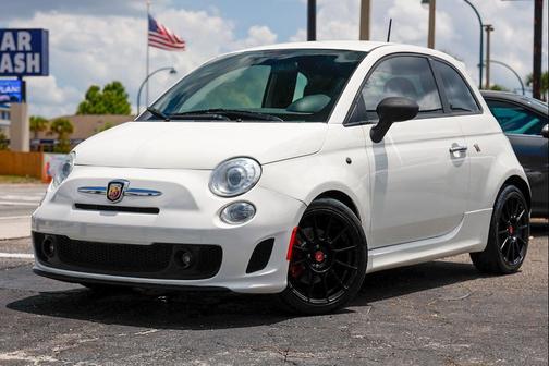 Bianco (White) 2015 FIAT 500 Abarth