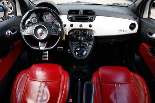 Bianco (White) 2015 FIAT 500 Abarth