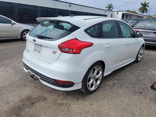 2016 Ford Focus ST 