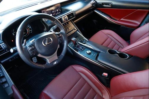 2019 Lexus IS 300 Base