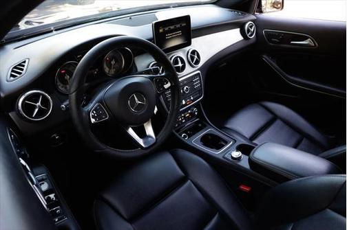 2017 Mercedes-Benz GLA 250 Base