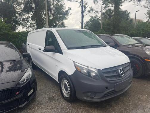 2022 Mercedes-Benz Metris Base