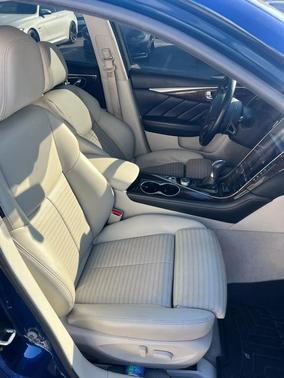 2016 INFINITI Q50 3.0t RED SPORT 400