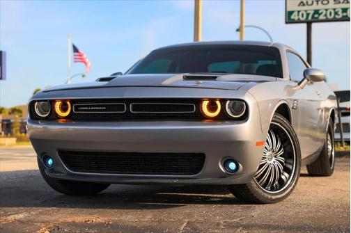 2017 Dodge Challenger SXT