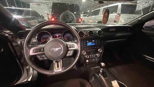 2017 Ford Mustang V6