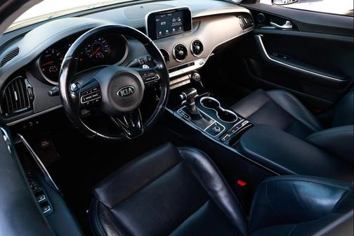 2019 Kia Stinger Base