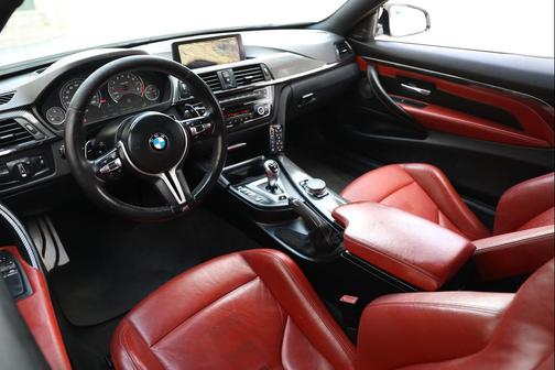 WHITE 2015 BMW M4 Base