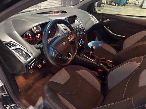 2018 Ford Focus ST