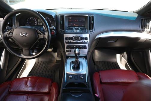 2013 INFINITI G37x Base