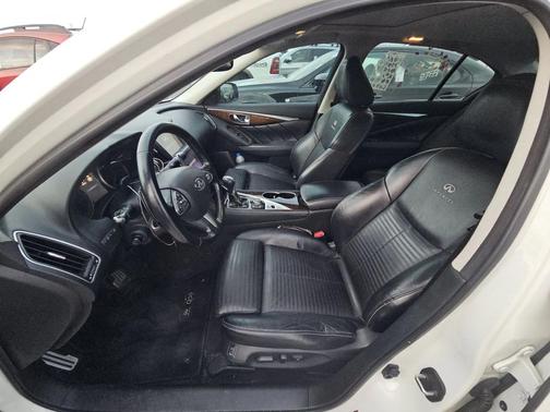 2014 INFINITI Q50 Sport