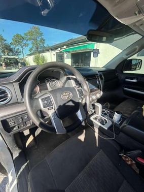 2017 Toyota Tundra SR5