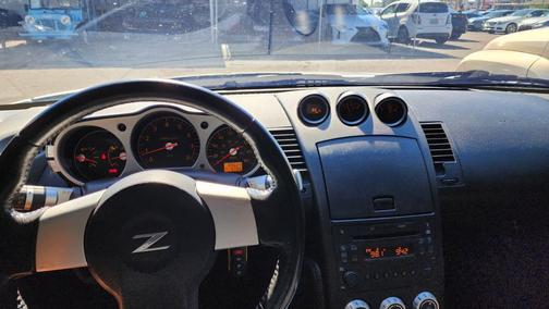 silver 2006 Nissan 350Z Base