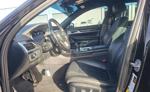 2019 BMW 740 M SPORT