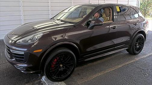 2017 Porsche Cayenne GTS