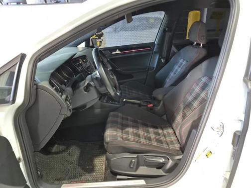 2017 Volkswagen Golf GTI 2.0T S 4-Door