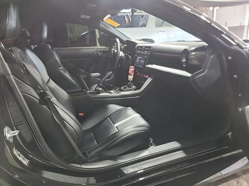 Raven 2022 Toyota GR86 Base