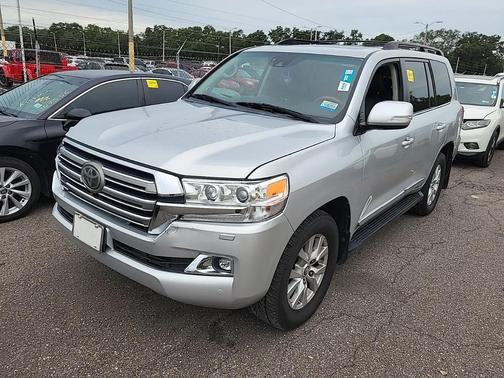 2017 Toyota Land Cruiser Base