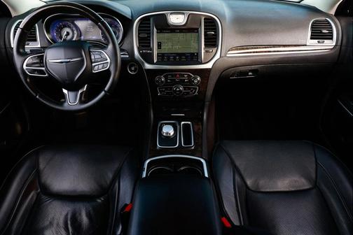 2018 Chrysler 300 Limited
