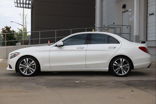 WHITE 2015 Mercedes-Benz C-Class C 300