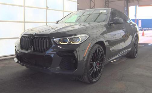 2023 BMW X6 M50i