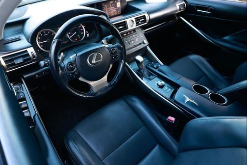 2016 Lexus IS 200t Base