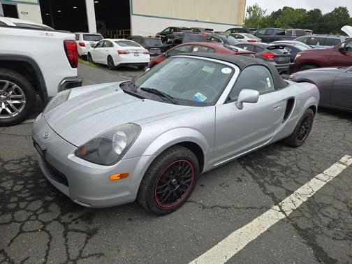 2001 Toyota MR2 .