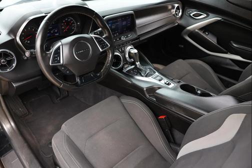 2022 Chevrolet Camaro RWD Coupe LT1