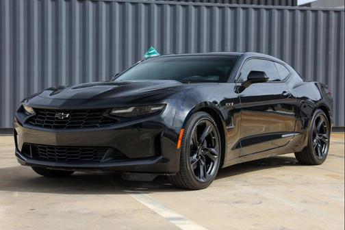 2022 Chevrolet Camaro RWD Coupe LT1