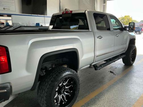2018 GMC Sierra 2500 Denali