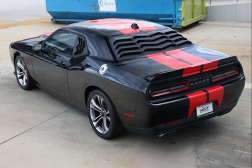 Pitch Black Clearcoat 2021 Dodge Challenger R/T