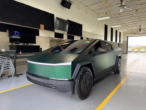 2024 Tesla Cybertruck All-Wheel Drive