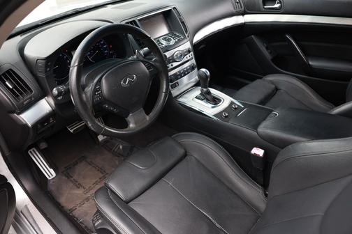 Liquid Platinum 2015 INFINITI Q60 Journey