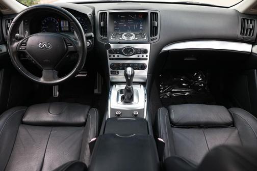 Liquid Platinum 2015 INFINITI Q60 Journey