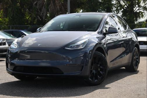 GRAY 2023 Tesla Model Y Long Range Dual Motor All-Wheel Drive