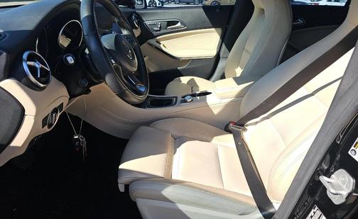 2017 Mercedes-Benz CLA 250 Base